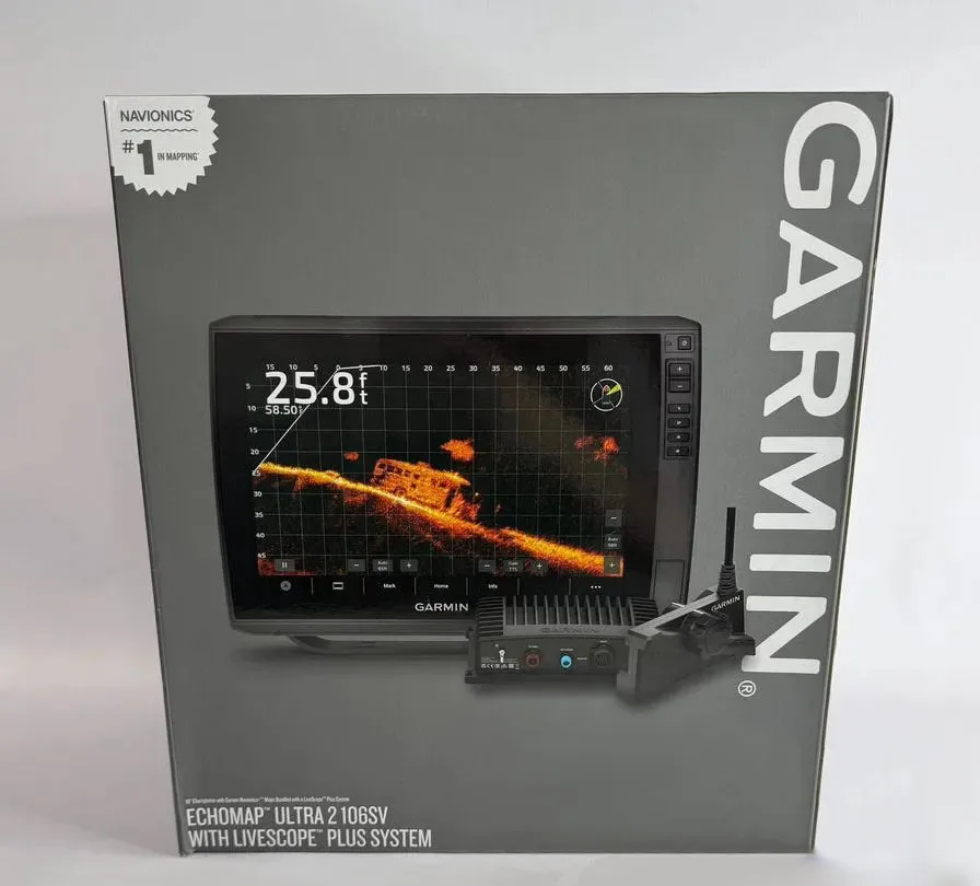 Комплект Garmin Echomap Ultra 2 102sv с Panoptix Livescope LVS34